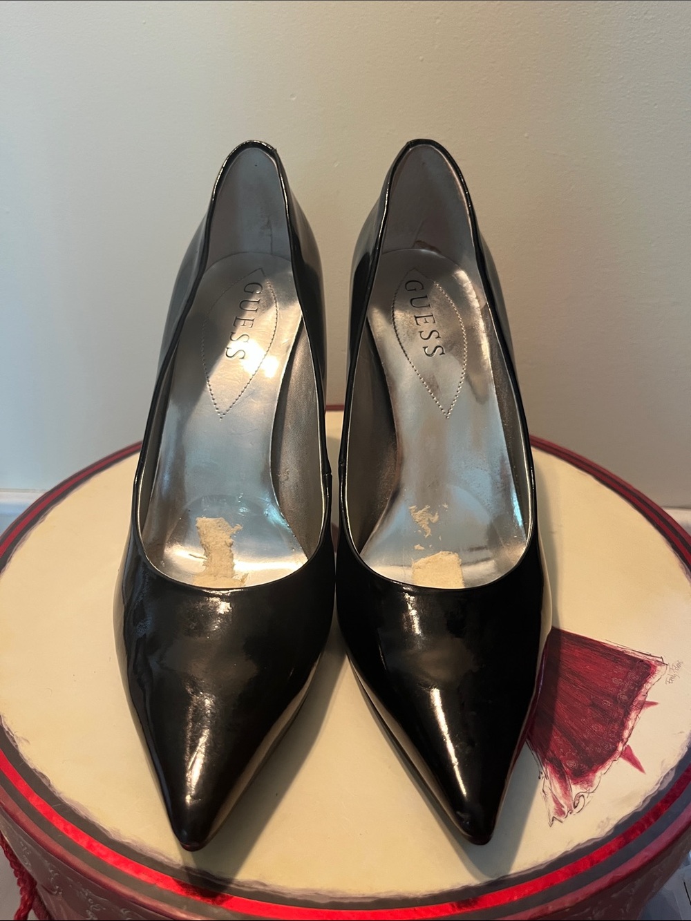 GUESS Black Patent Pointed Toe Pumps